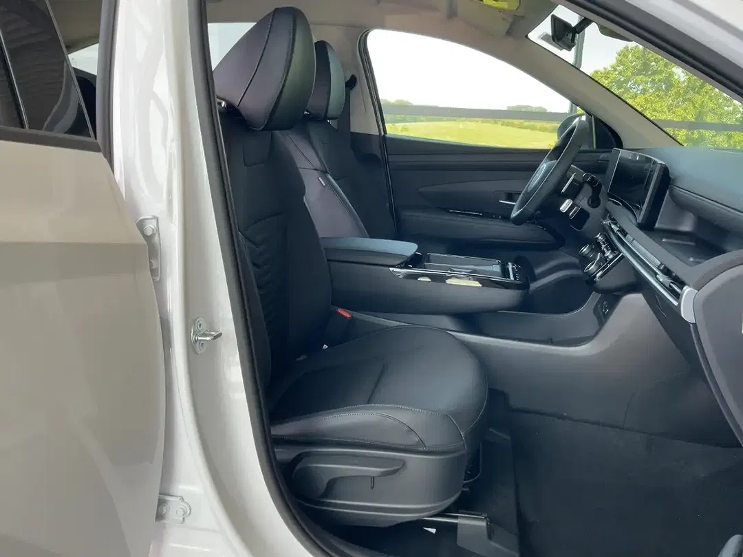 Hyundai TUCSON - Thumbnail 11