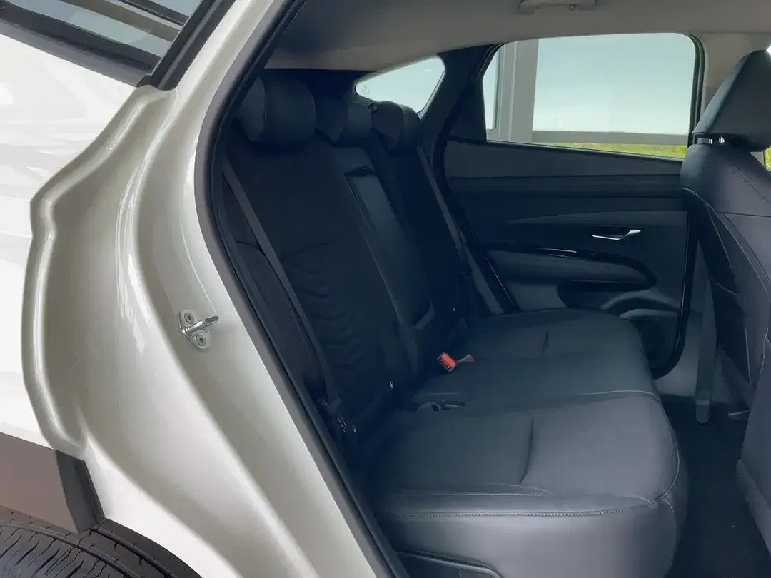 Hyundai TUCSON - Thumbnail 12