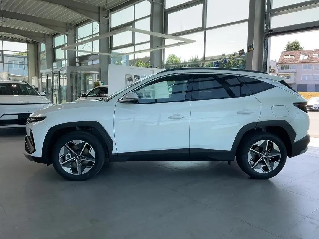 Hyundai TUCSON - Thumbnail 6