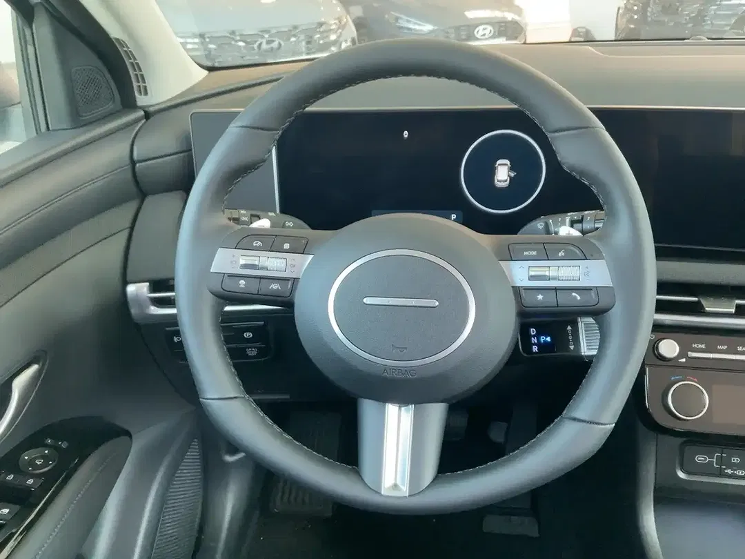 Hyundai TUCSON - Thumbnail 9