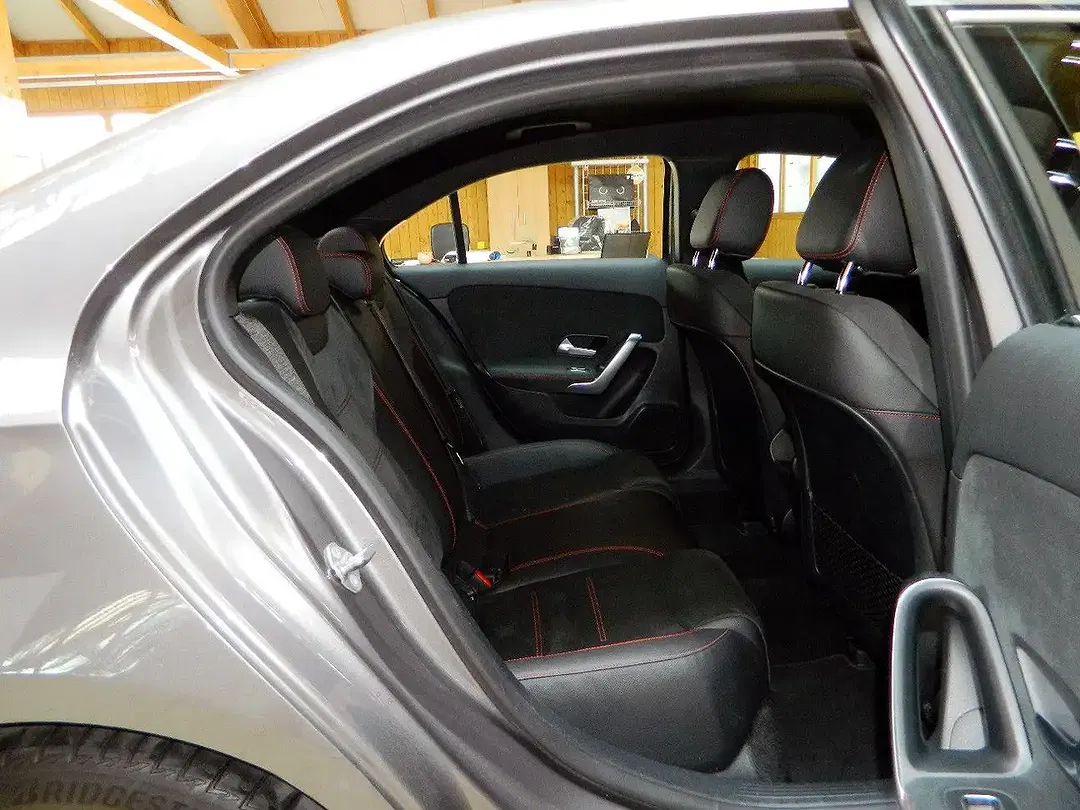 Mercedes-Benz A 180 - Thumbnail 13
