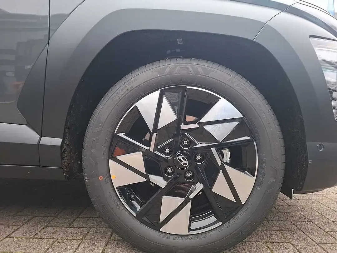 Hyundai KONA - Thumbnail 6