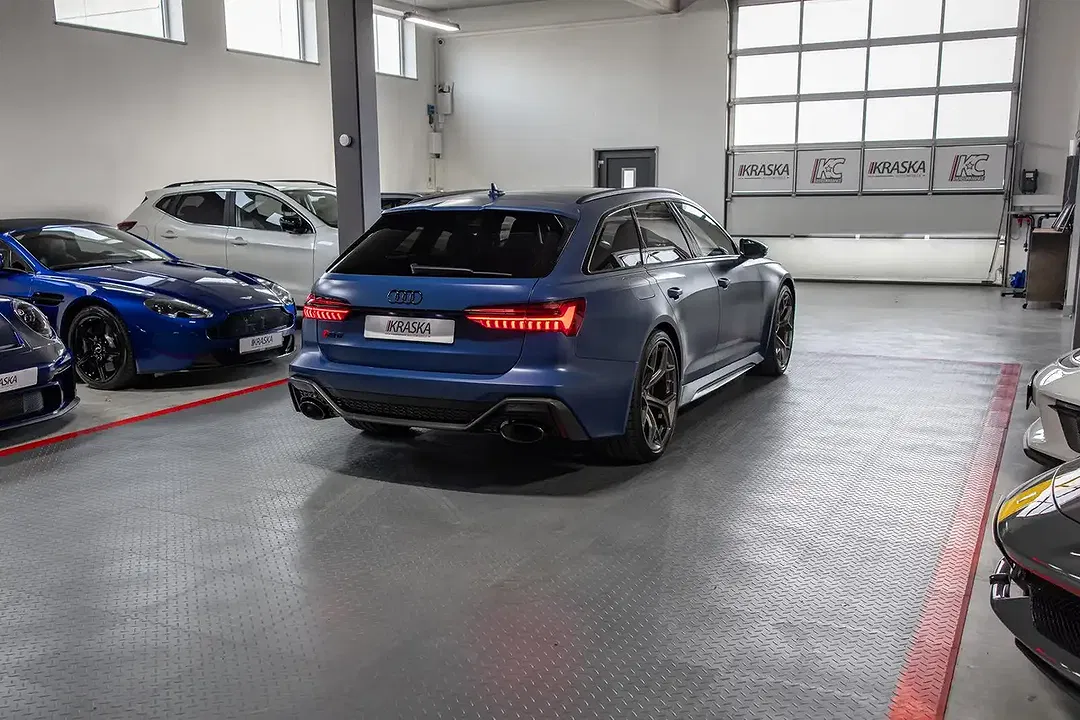 Audi RS6 - Thumbnail 10