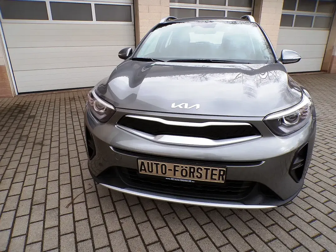 Kia Stonic - Thumbnail 2