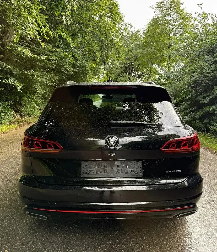 Volkswagen Touareg - Thumbnail 3