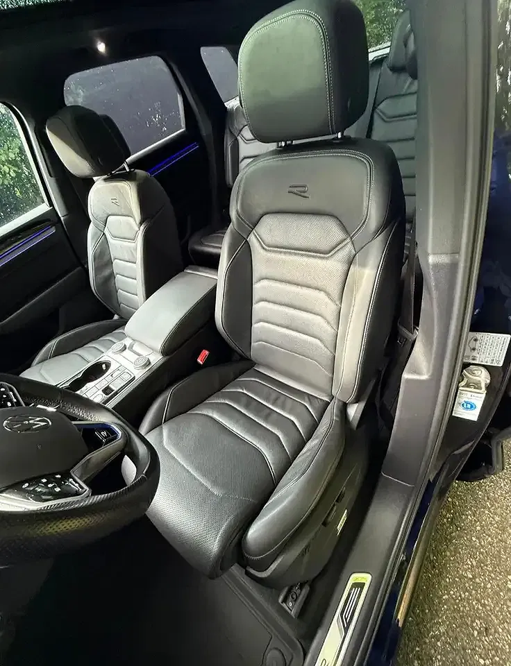 Volkswagen Touareg - Thumbnail 8