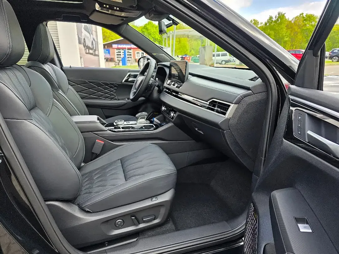 Mitsubishi Outlander - Thumbnail 8