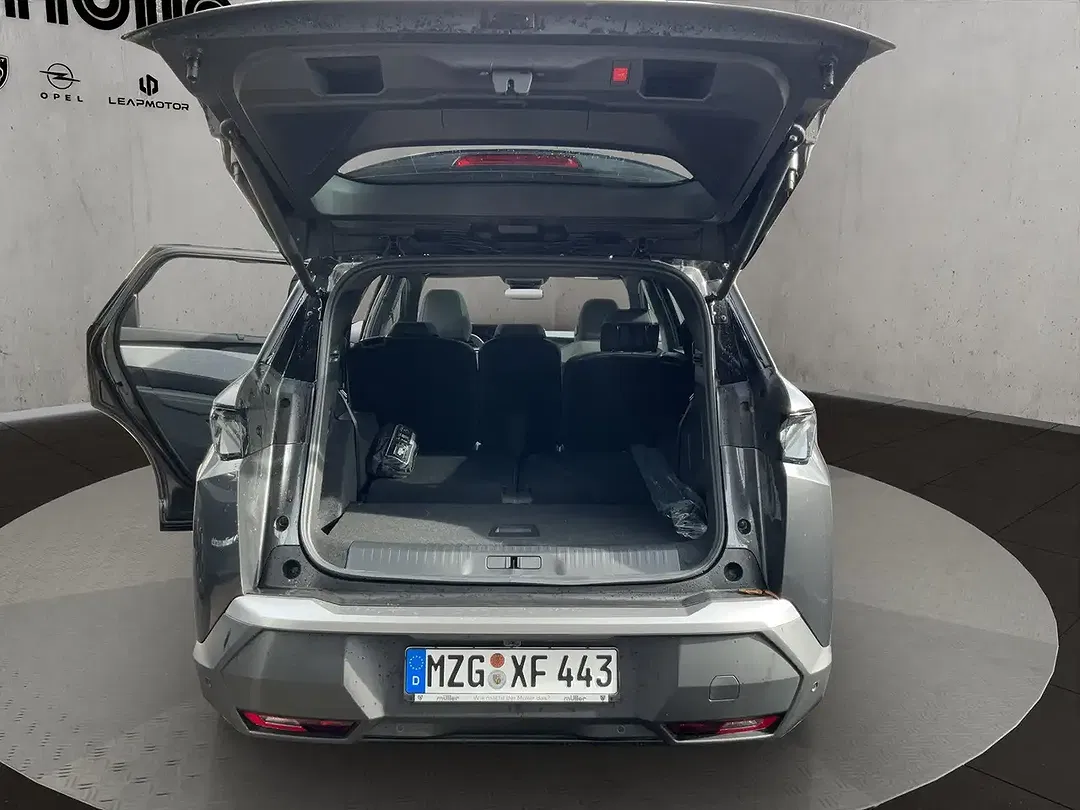 Peugeot 5008 - Thumbnail 11