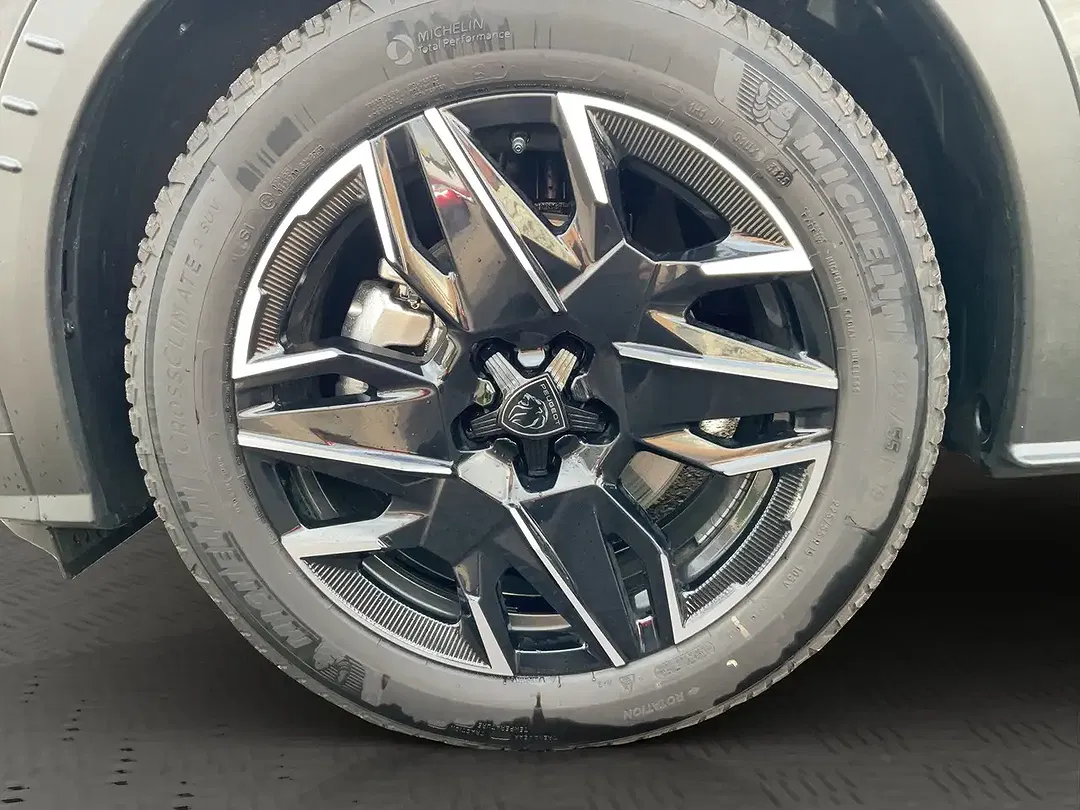 Peugeot 5008 - Thumbnail 6