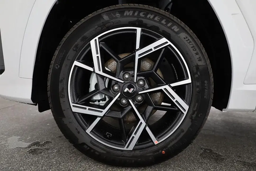 Hyundai TUCSON - Thumbnail 12