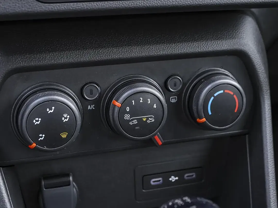 Dacia Sandero - Thumbnail 15