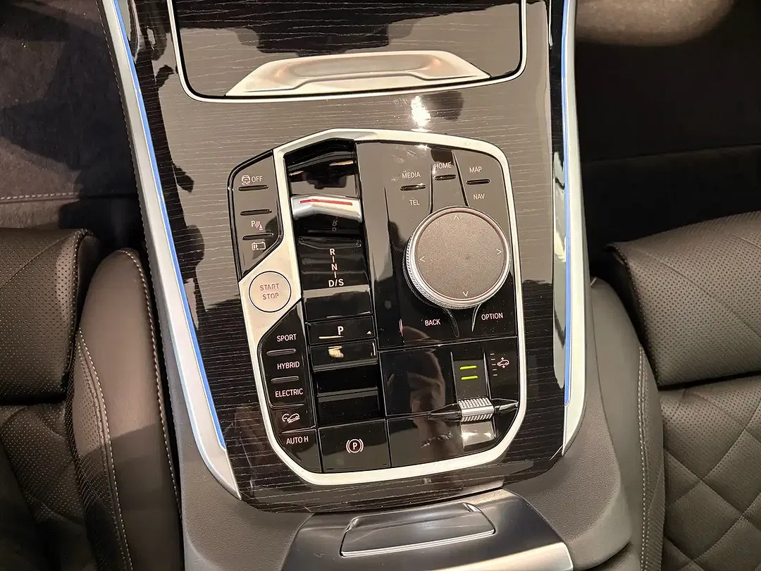 BMW X5 - Thumbnail 11