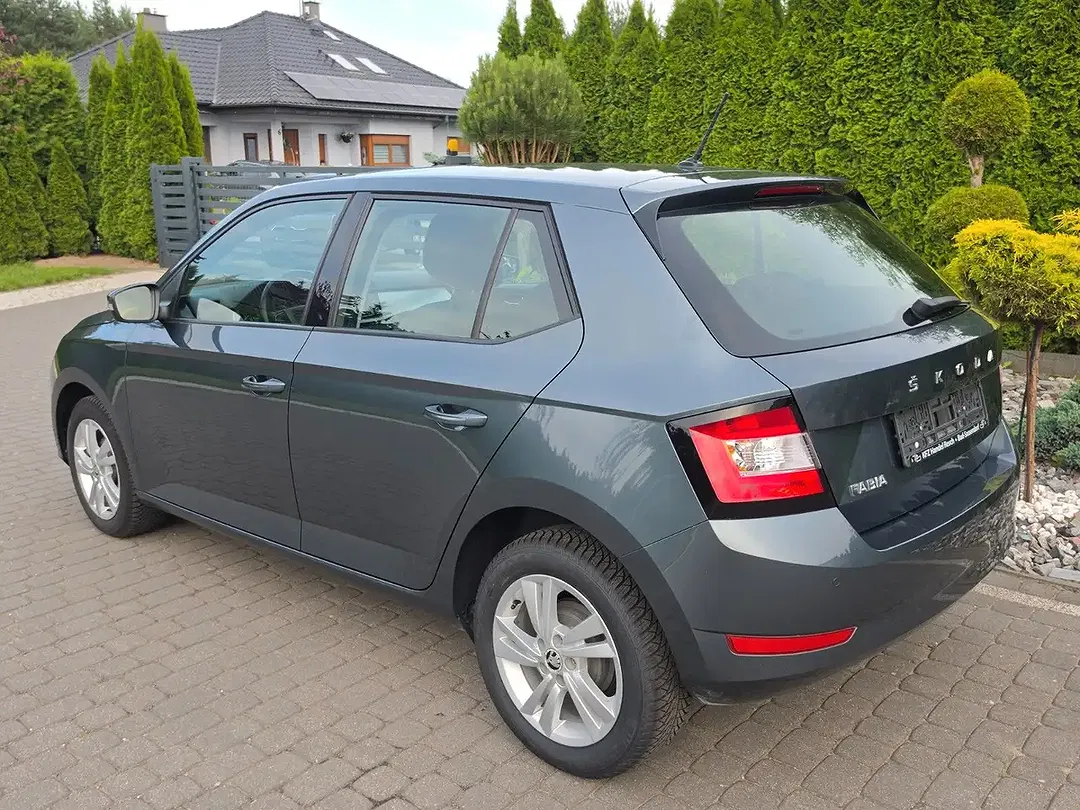 Skoda Fabia - Thumbnail 5