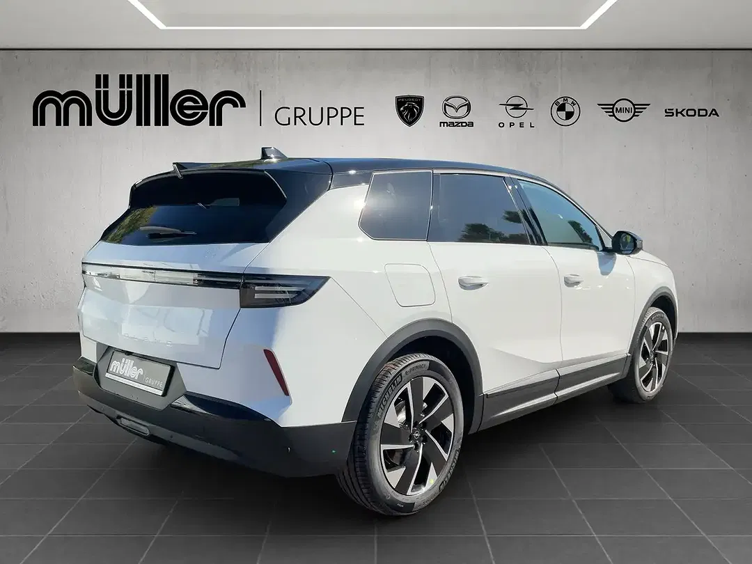 Opel Grandland - Thumbnail 3