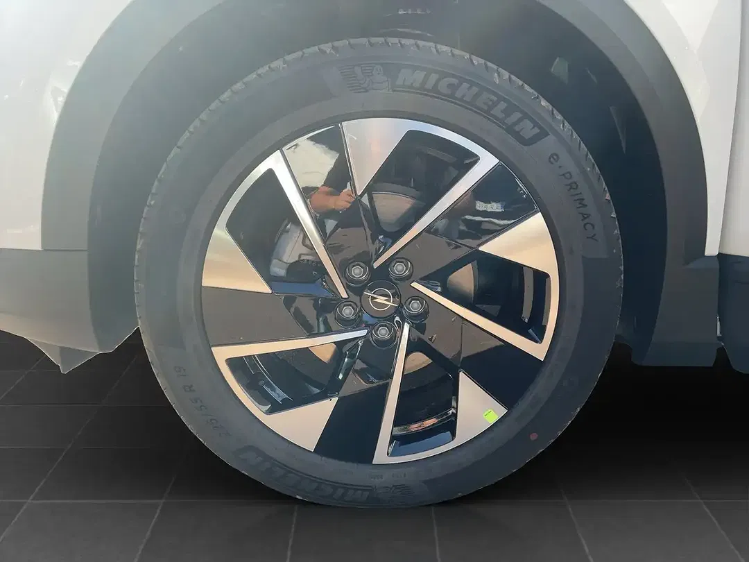 Opel Grandland - Thumbnail 9