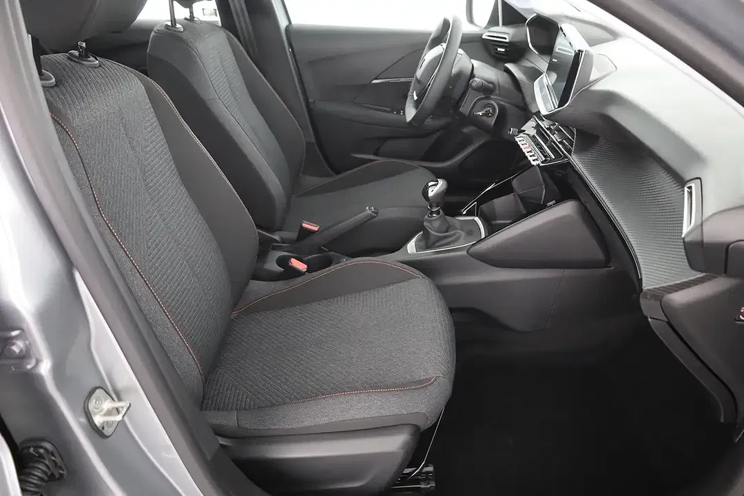 Peugeot 208 - Thumbnail 21
