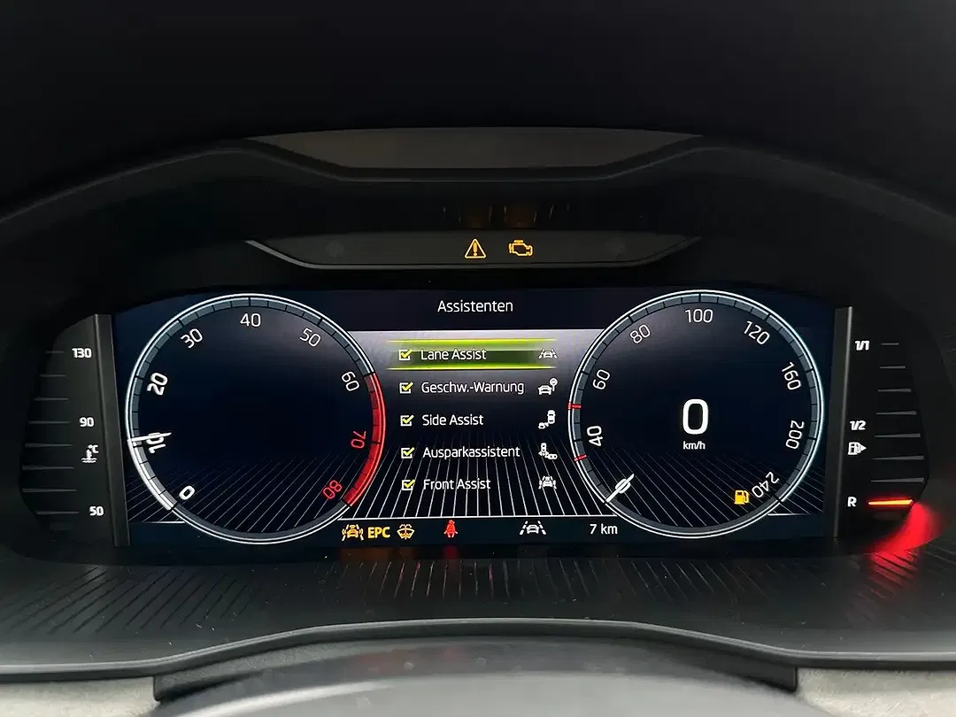 Skoda Scala - Thumbnail 9