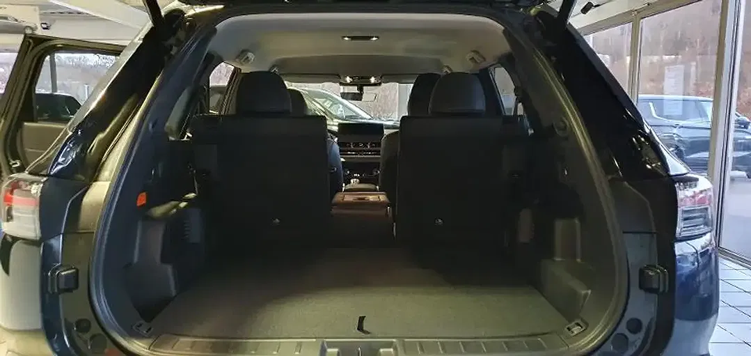 Mitsubishi Outlander - Thumbnail 11