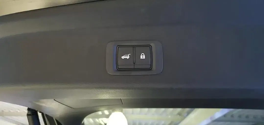 Mitsubishi Outlander - Thumbnail 15