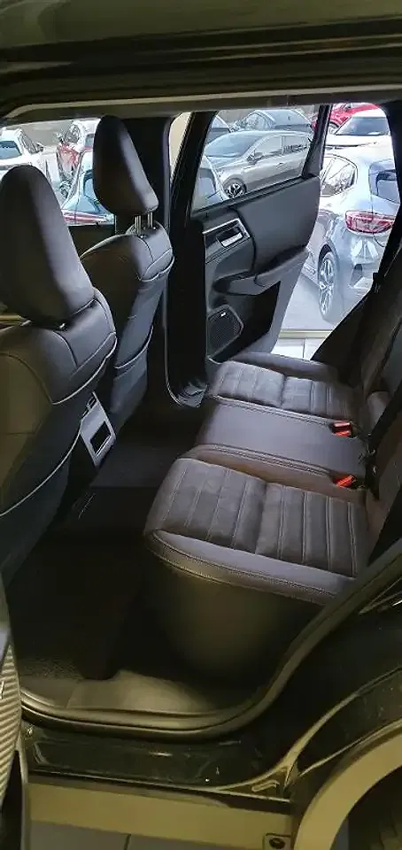 Mitsubishi Outlander - Thumbnail 6