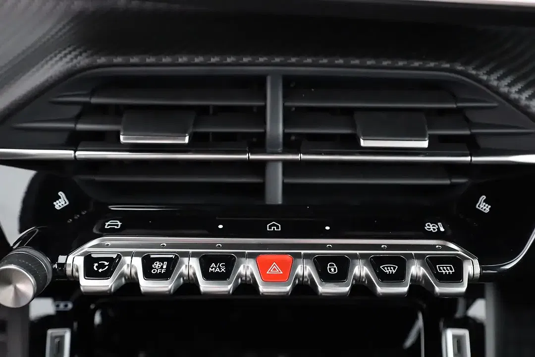 Peugeot 2008 - Thumbnail 11