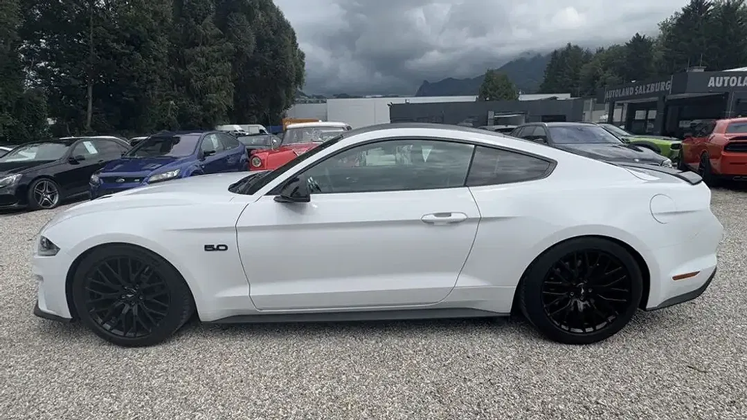 Ford Mustang - Thumbnail 7