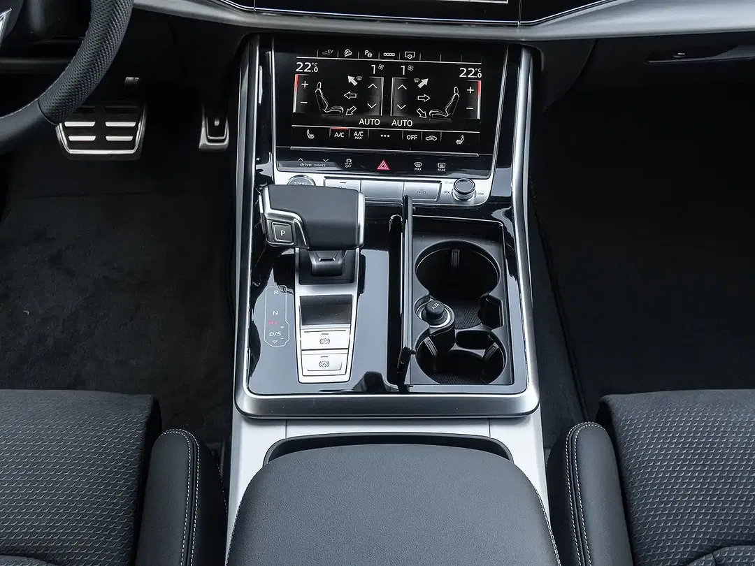 Audi Q8 - Thumbnail 12
