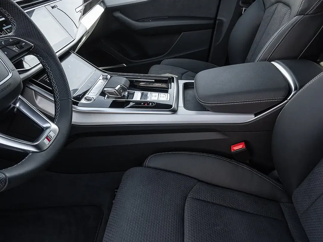 Audi Q8 - Thumbnail 13