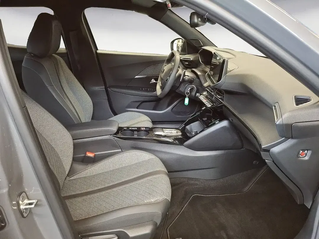 Peugeot 2008 - Thumbnail 8