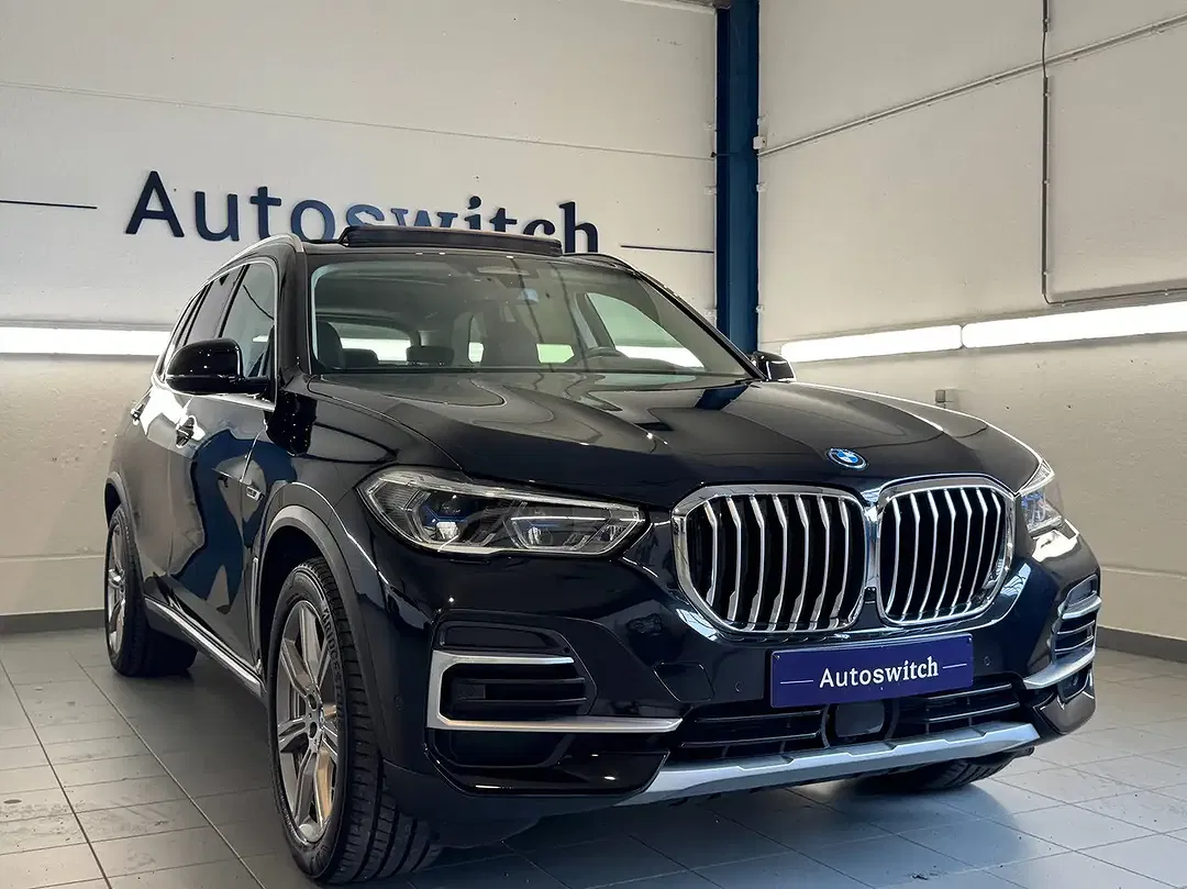 BMW X5 - Thumbnail 1