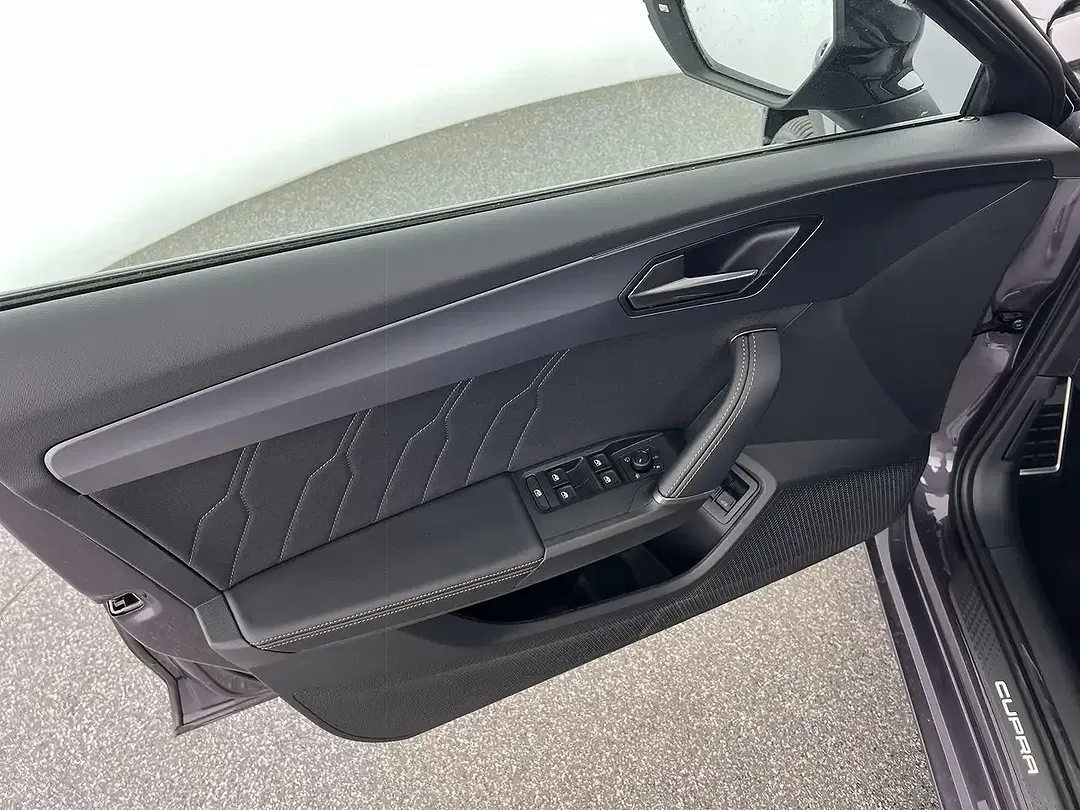 CUPRA Leon - Thumbnail 11