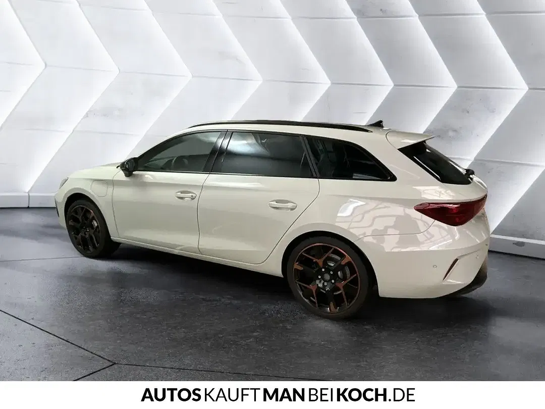 CUPRA Leon - Thumbnail 4