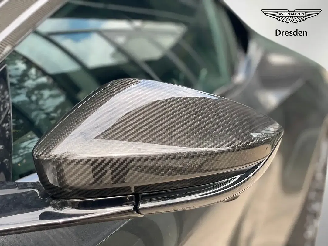 Aston Martin DBS - Thumbnail 5