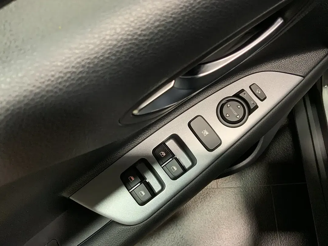 Kia Stonic - Thumbnail 15