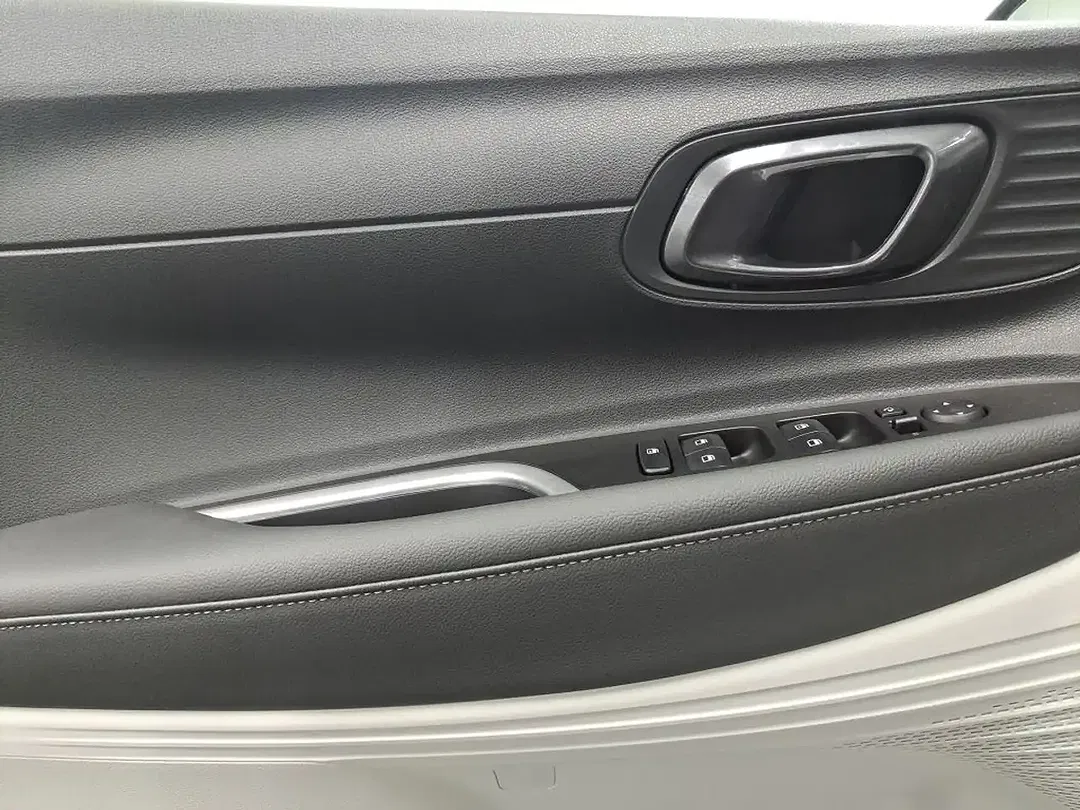 Hyundai i20 - Thumbnail 11