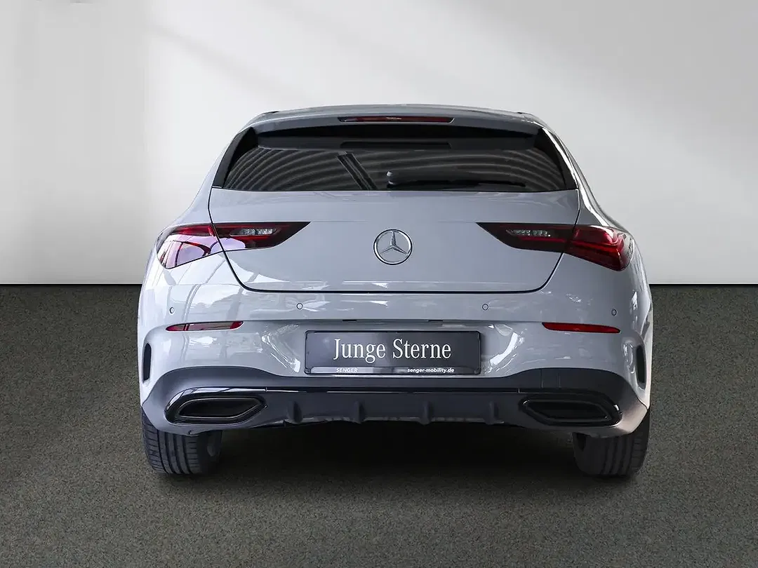 Mercedes-Benz CLA 200 - Thumbnail 4