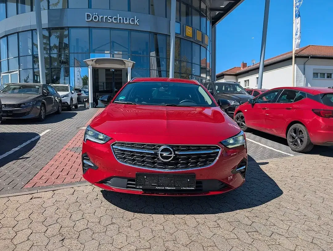 Opel Insignia - Thumbnail 3