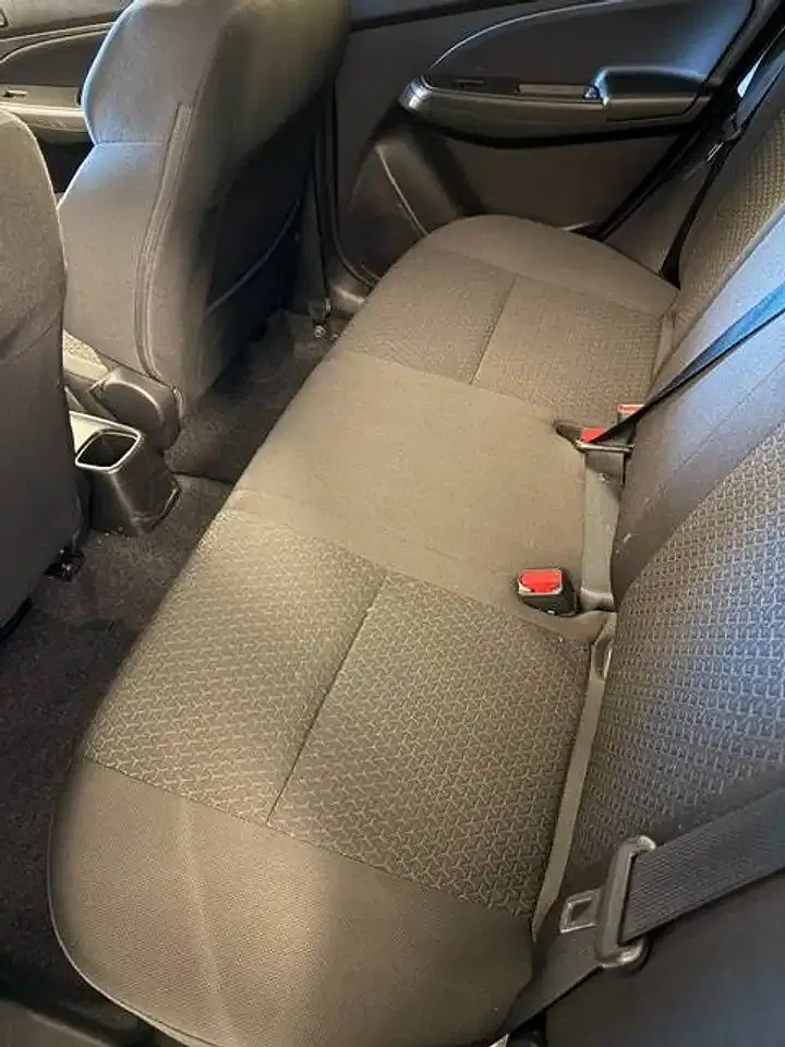 Suzuki Swift - Thumbnail 8