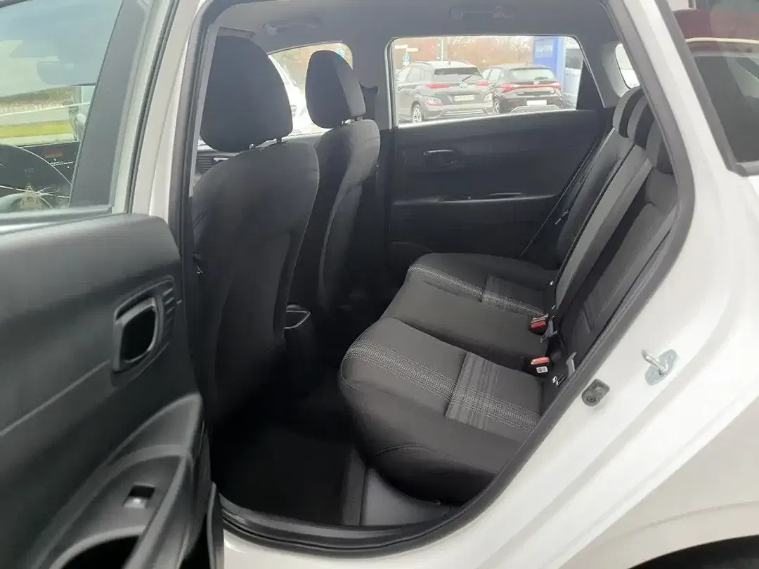 Hyundai i20 - Thumbnail 10