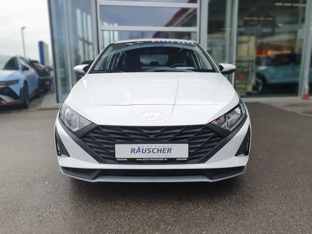 Hyundai i20 - Thumbnail 2