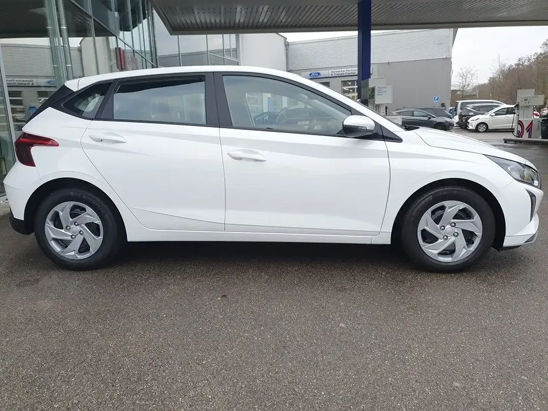 Hyundai i20 - Thumbnail 4