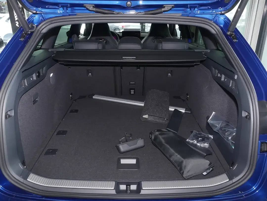 Skoda Superb - Thumbnail 11
