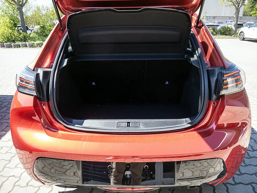 Peugeot 208 - Thumbnail 7