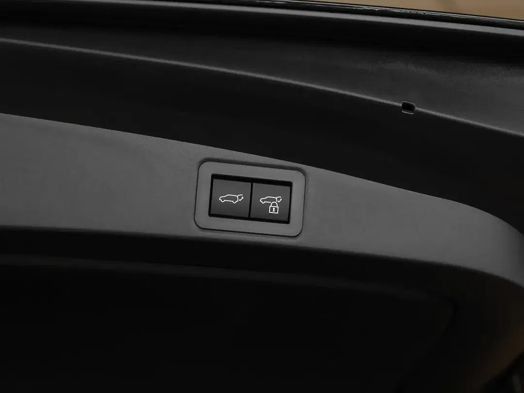 Toyota Corolla - Thumbnail 10