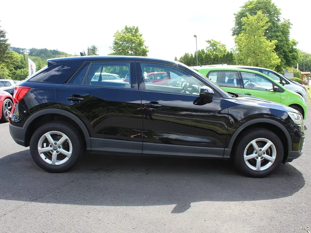 Audi Q2 - Thumbnail 6