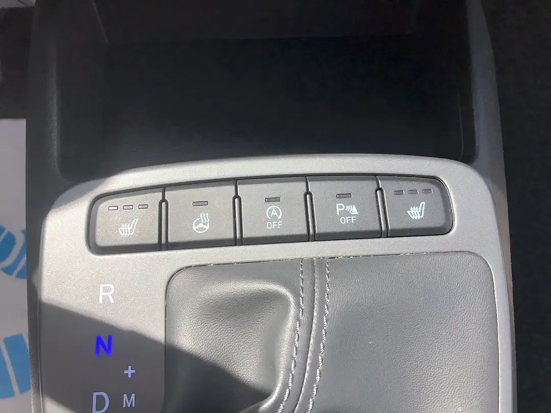 Hyundai i10 - Thumbnail 16