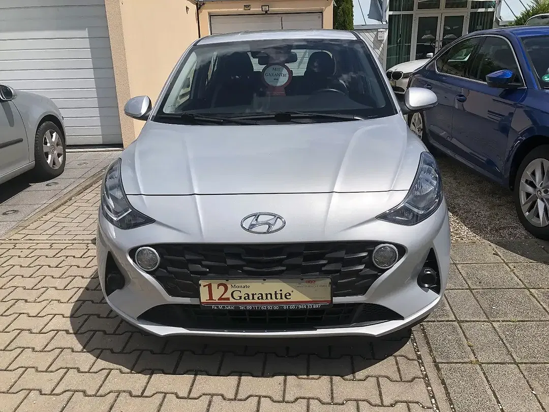 Hyundai i10 - Thumbnail 3