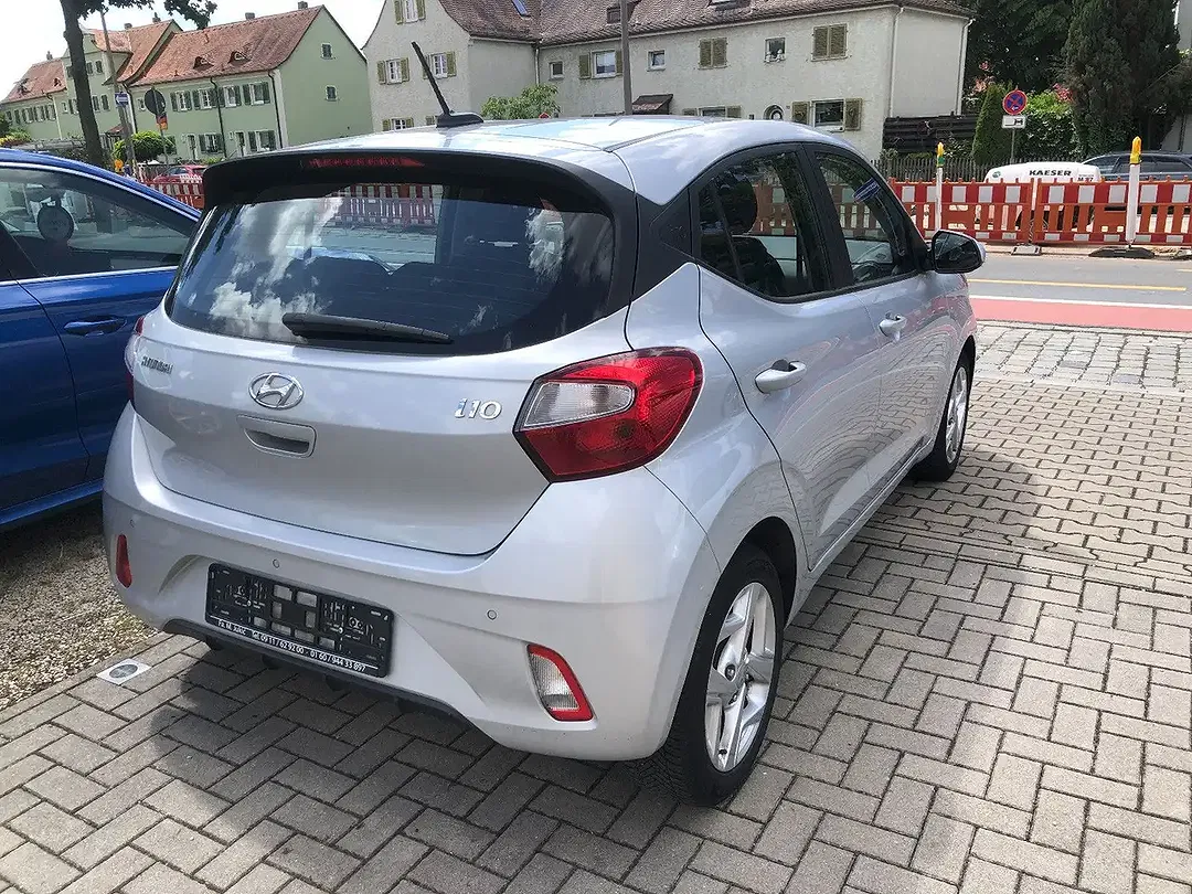 Hyundai i10 - Thumbnail 4