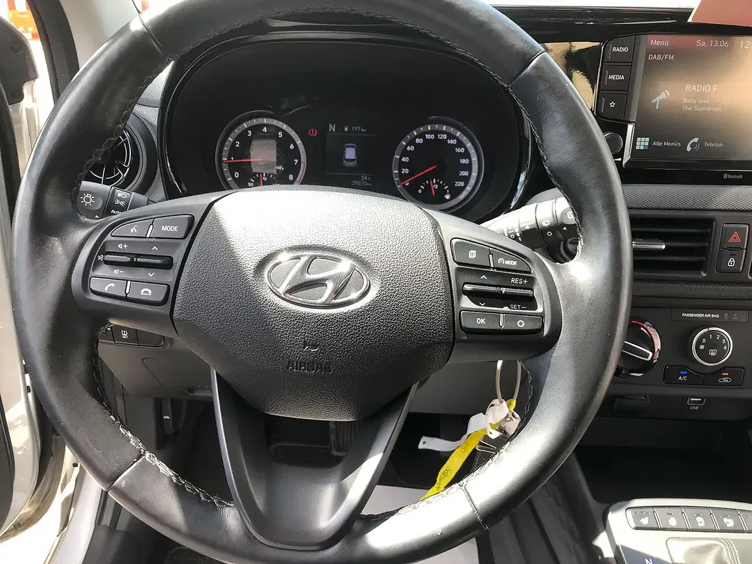 Hyundai i10 - Thumbnail 7
