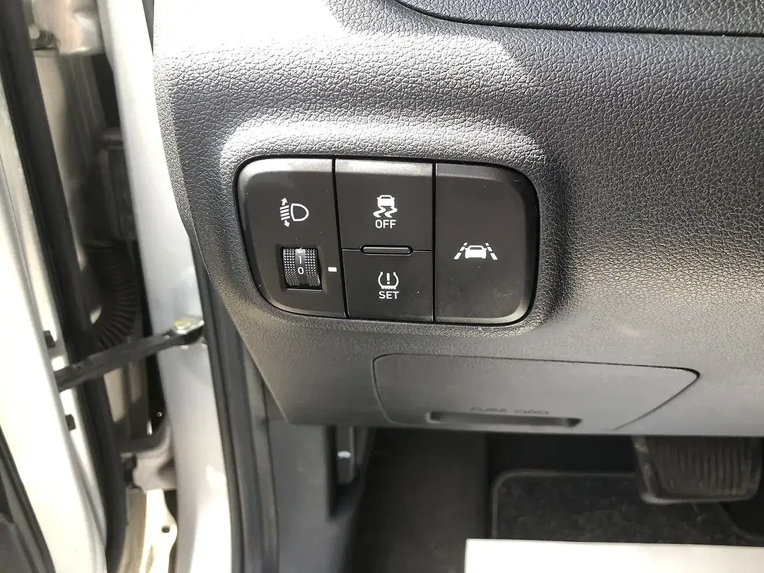Hyundai i10 - Thumbnail 8